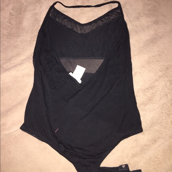 Super cute bodysuit😍 - Picture 2 of 4